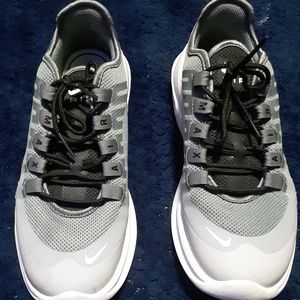 Hardly Worn Pair of Women's Nike Air Max